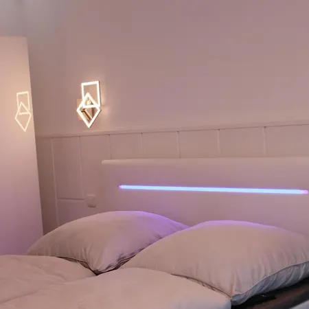 Appartement Angelina Moderne Fewo 13 Direkt Am Ploner See